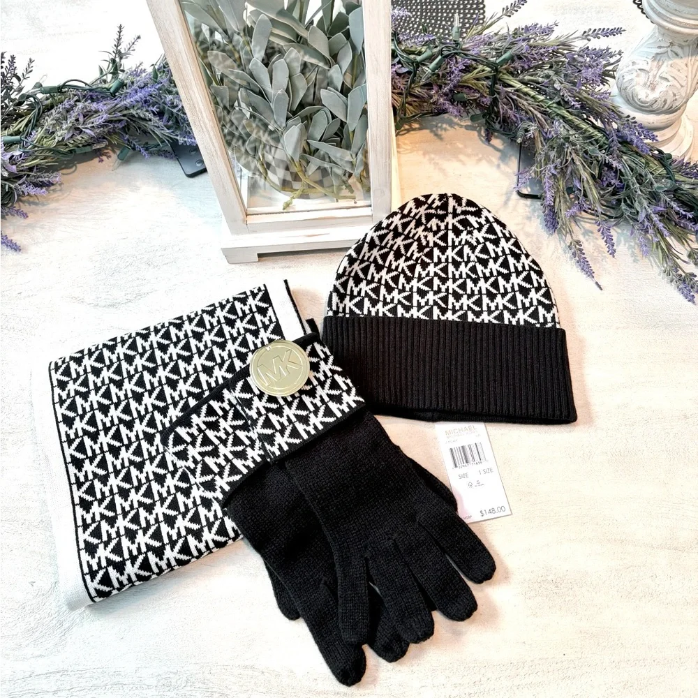 Michael Kors Scarf Gloves Hat Set🖤NWT🤍